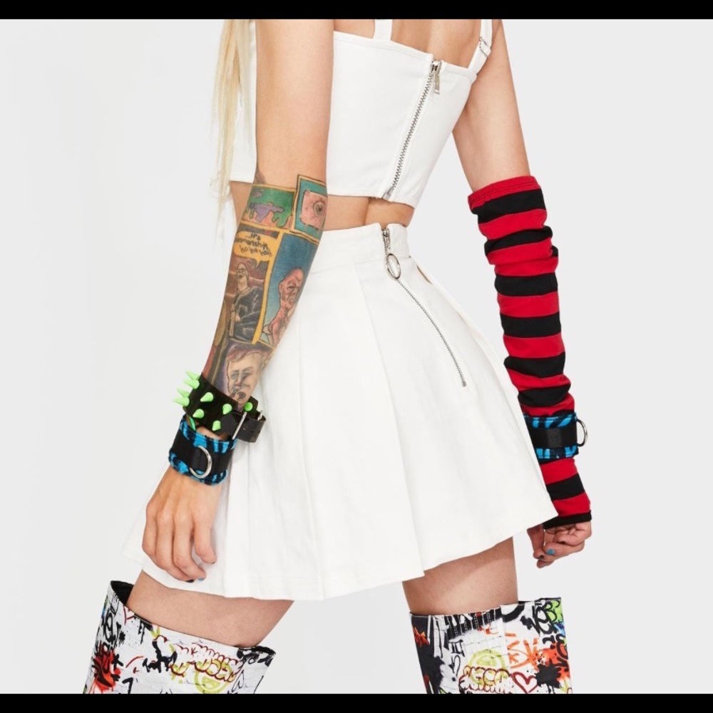 Dollskill mini skirt - Picture 3 of 3